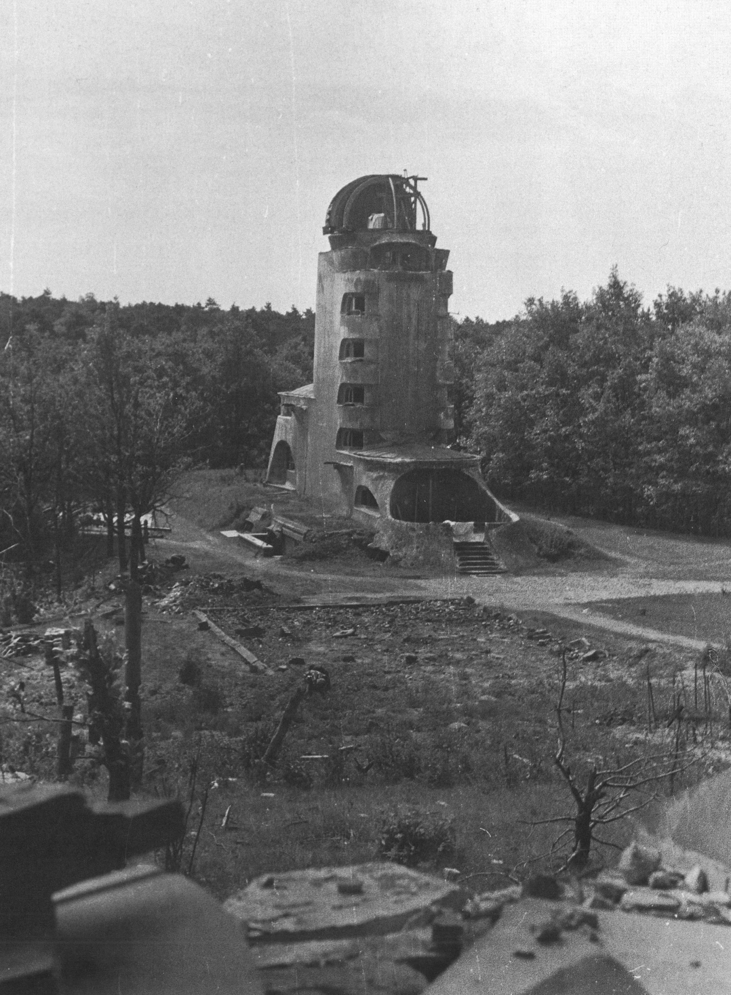 Aufräumarbeiten nach der Zerstörung im 2. Weltkrieg